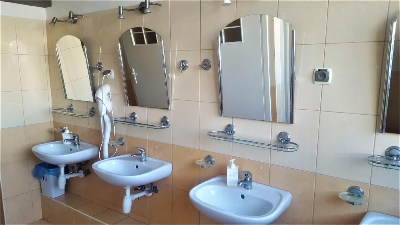 Hostel Na Zurawiej Varšava Exteriér fotografie